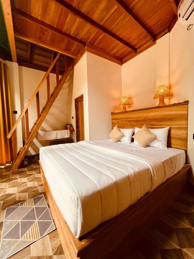 Turtle Wood Cabin Tangalle Eksteriør bilde