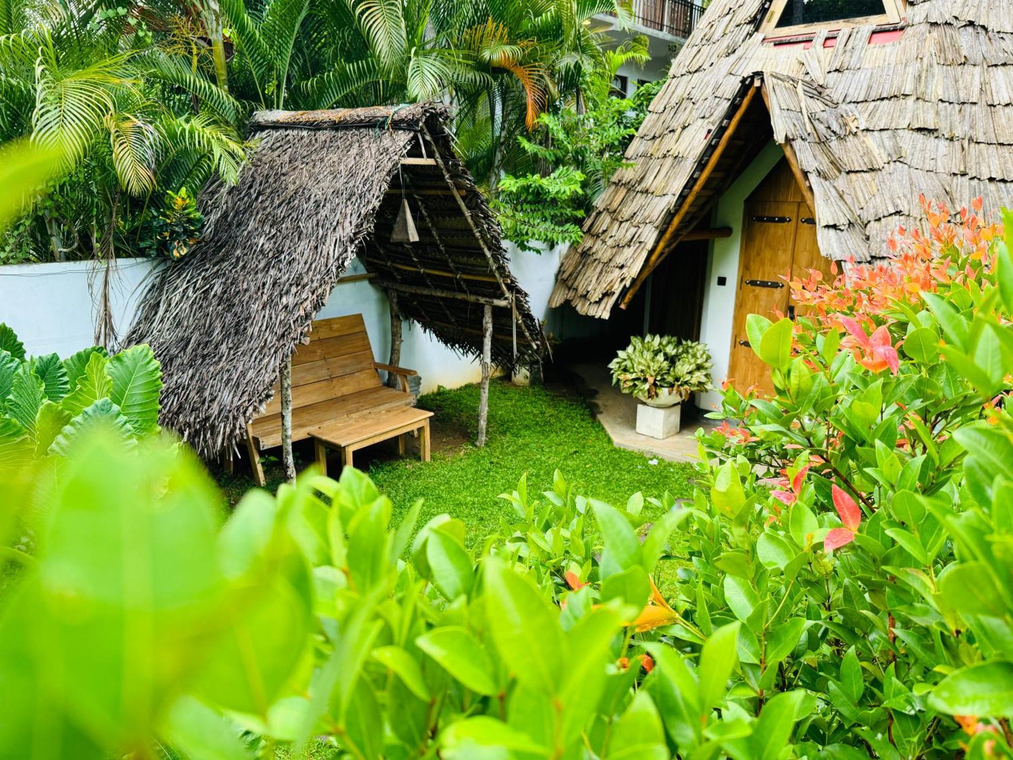 Turtle Wood Cabin Tangalle Eksteriør bilde