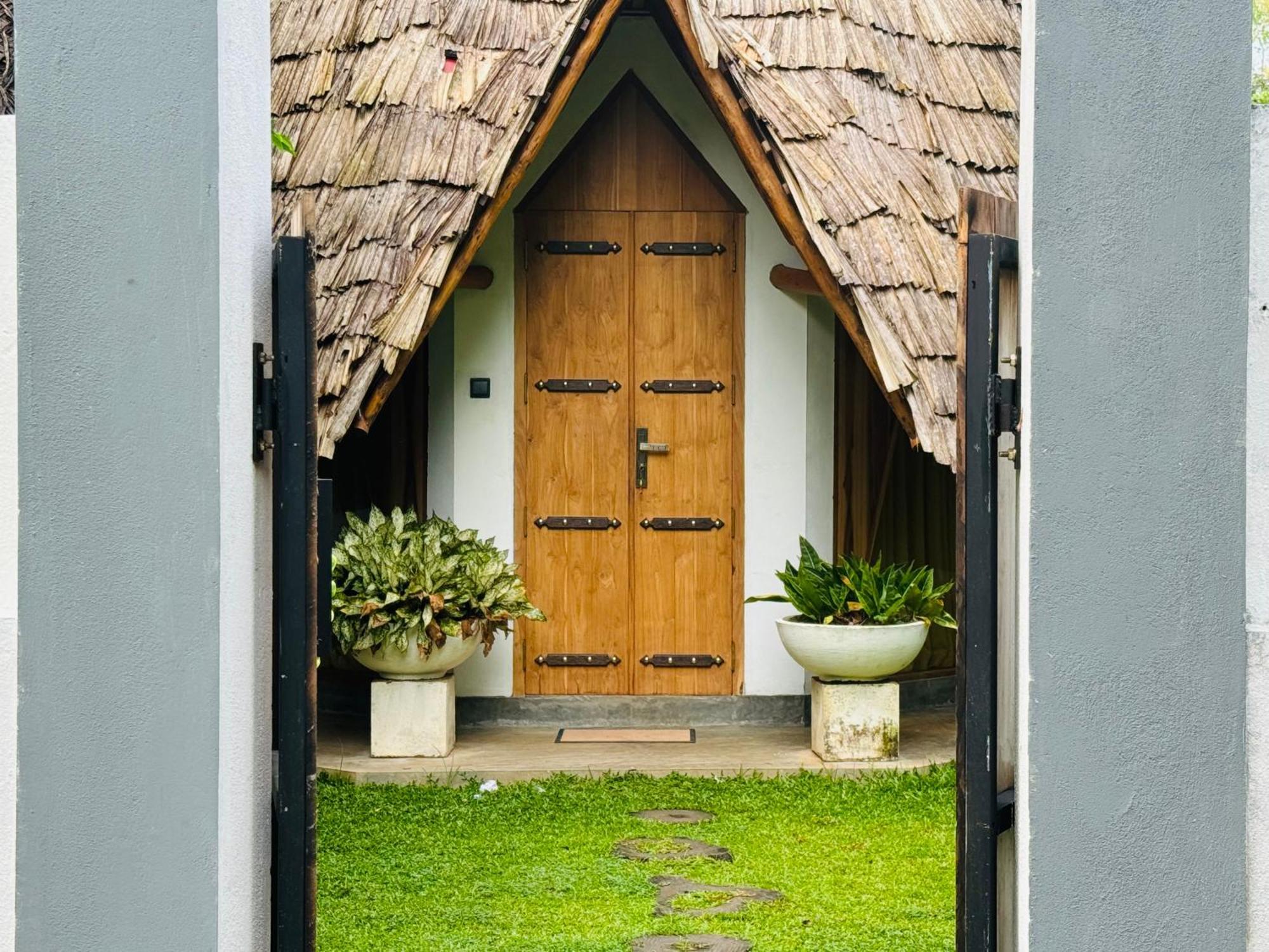 Turtle Wood Cabin Tangalle Eksteriør bilde