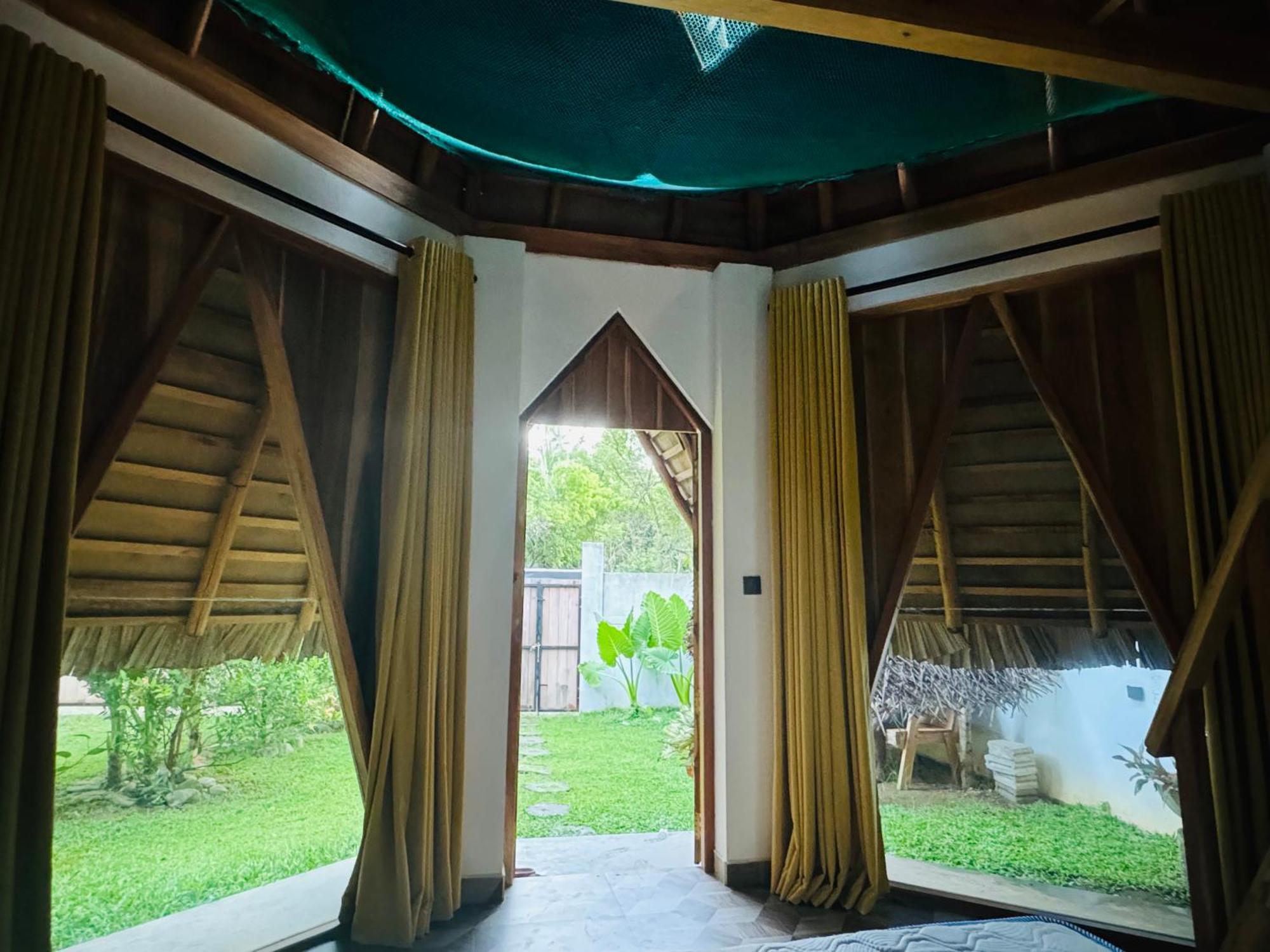 Turtle Wood Cabin Tangalle Eksteriør bilde
